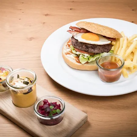 Sternwarte By Randolins 3* St. Moritz